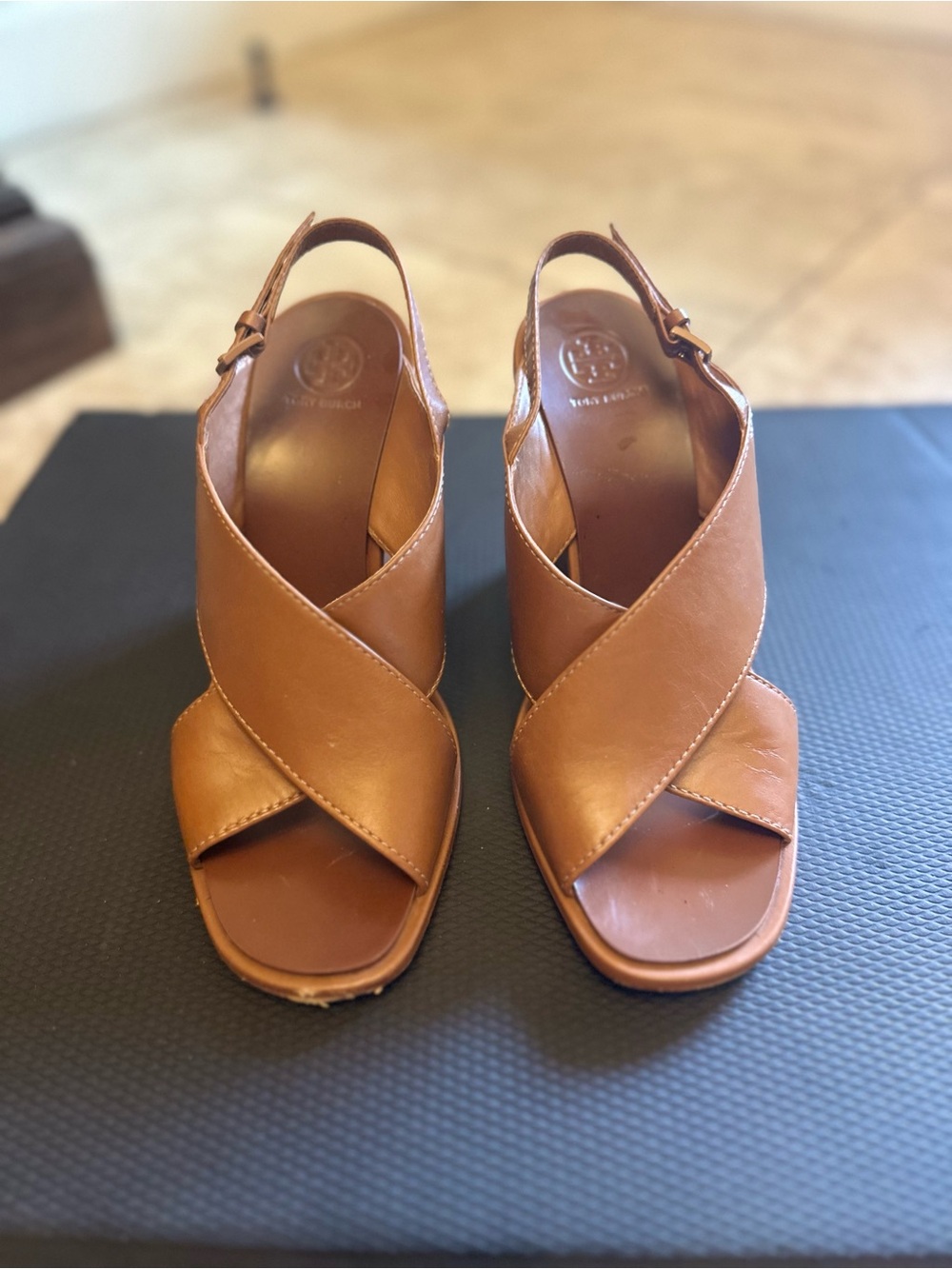 Tory Burch Tan Leather Crisscross Slingback Sandals Size 7.5
